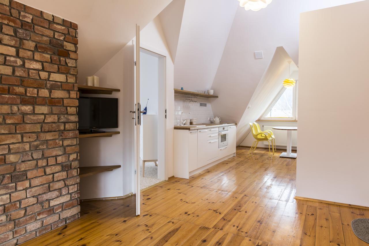 Hilltom Apartment *