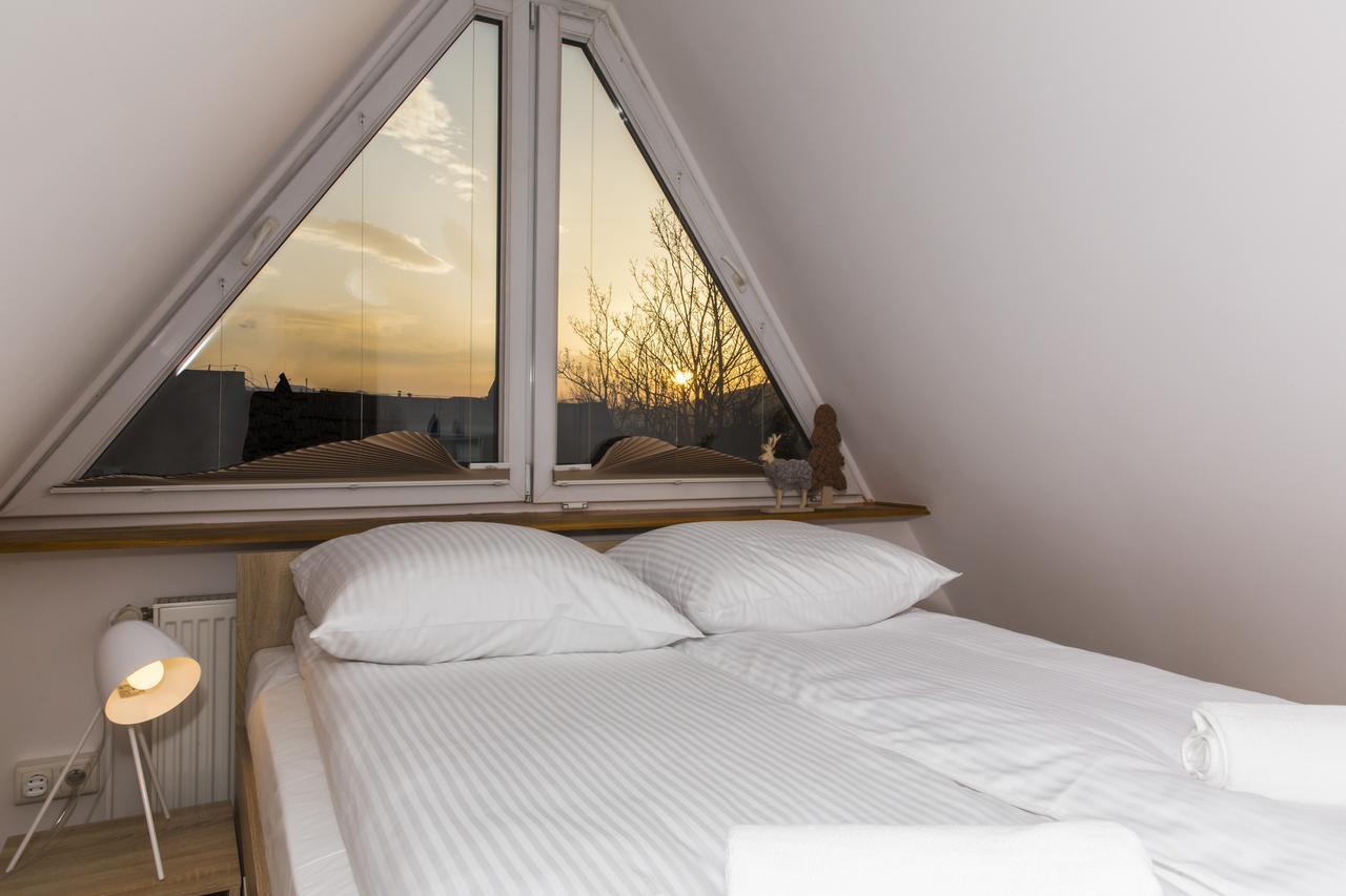 Hilltom Apartment